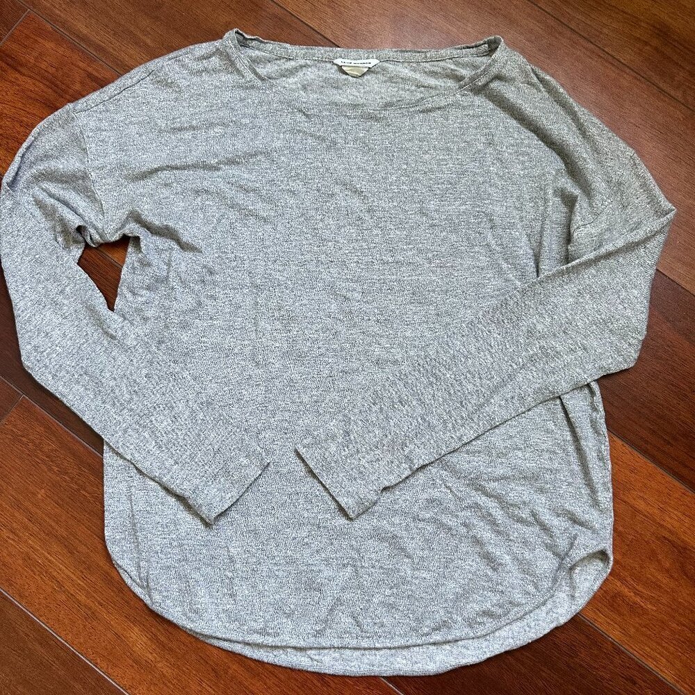 Club Monaco Long Sleeve Light Gray top small